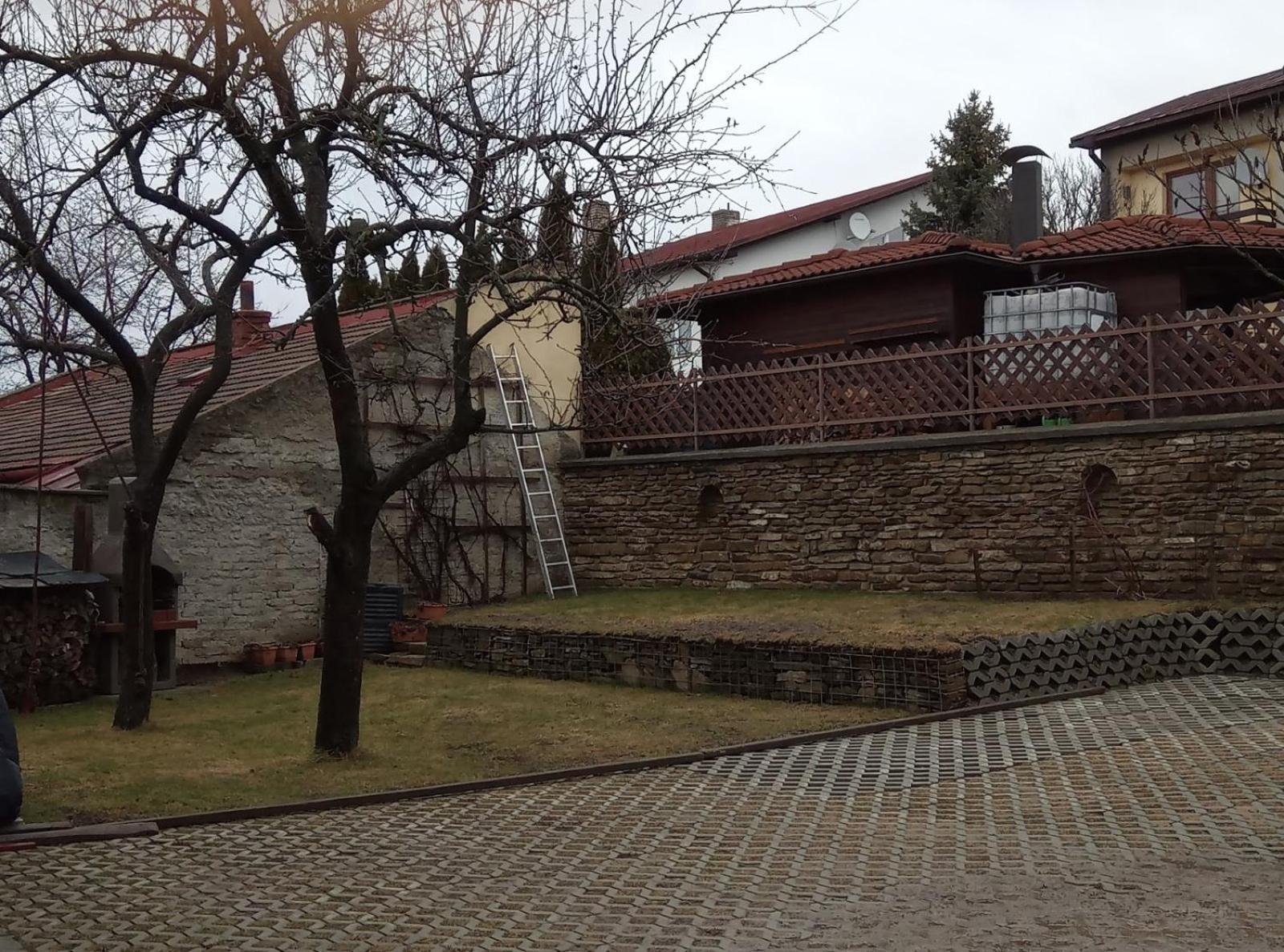 Vila Strážan Hotel Poprad Exterior foto